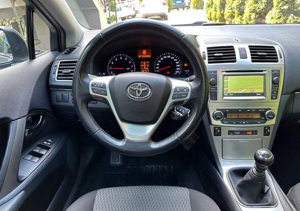 Toyota Avensis cena 43900 przebieg: 168000, rok produkcji 2013 z Limanowa małe 631